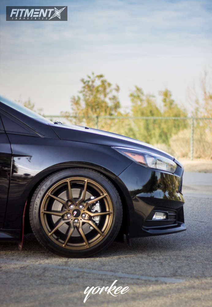 Option Lab Rims R716 Focus 2016 Ford Focus ST with 18x9.5 Option Lab R716 and Nitto 225x40 on ...