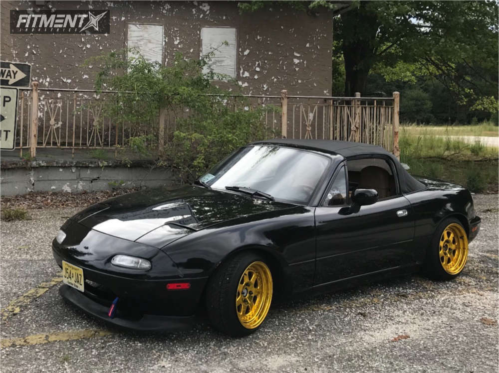 1994 Mazda MX-5 Miata Base with 15x8 Mugen M7 Reps and Federal