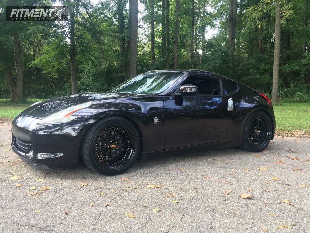 2010 Nissan 370Z Touring with 19x9.5 ESR Sr01 and Yokohama