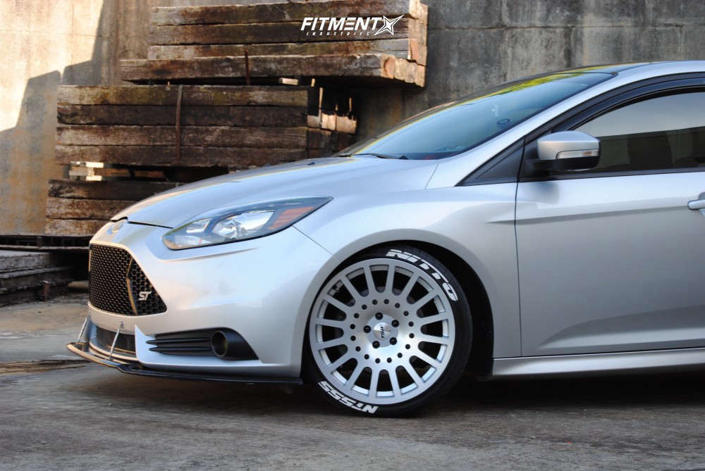 AST Lowering Springs 30mm/35mm TUV | Ford Focus III (14-19)(ASTLS-18-009) main image 0