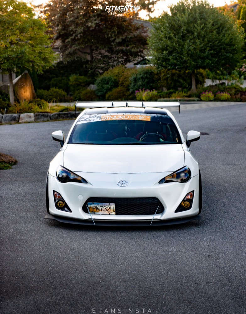 2013 Scion FR-S Base with 18x10 XXR 555 and Michelin 225x40 on