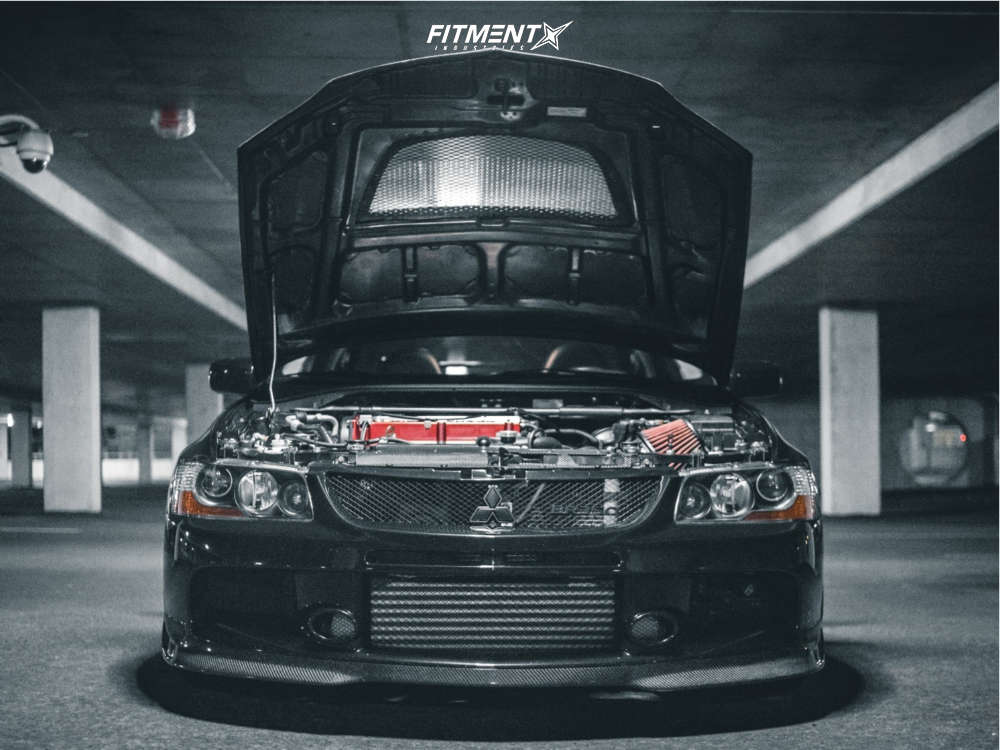 2006 Mitsubishi Lancer Evolution with 18x9.5 Volk Ce28n and Bridgestone