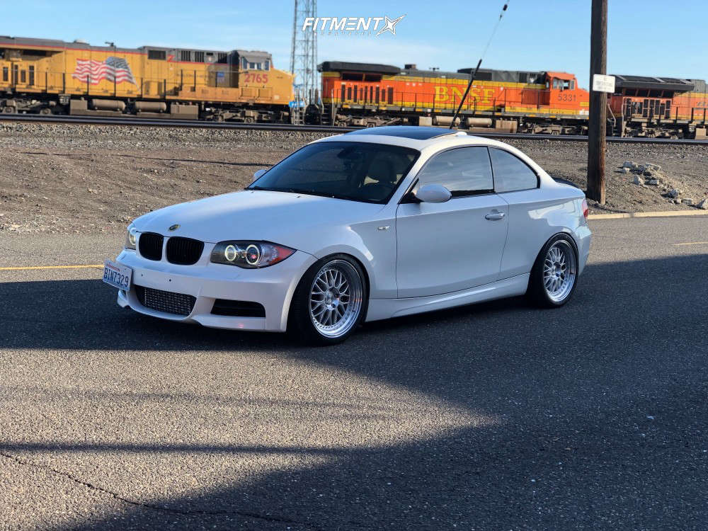 2009 BMW 135i Base with 18x8.5 ESR Sr01 and Barum 255x40 on Air