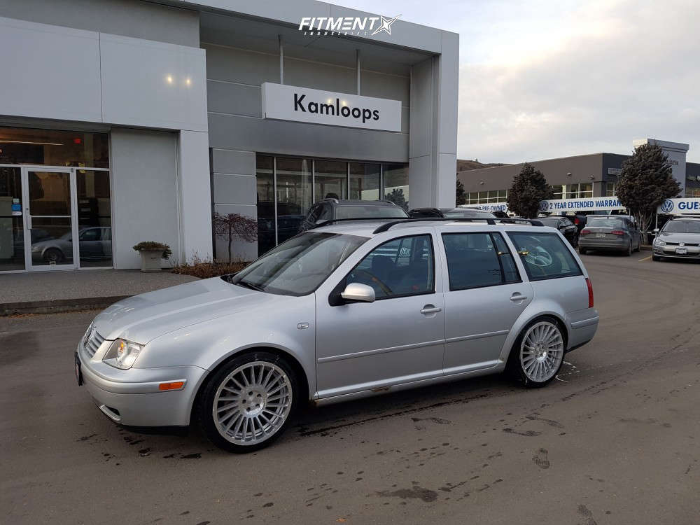 2004 Volkswagen Jetta TDI with 18x8.5 Rotiform Ind-t and Nitto 225x40