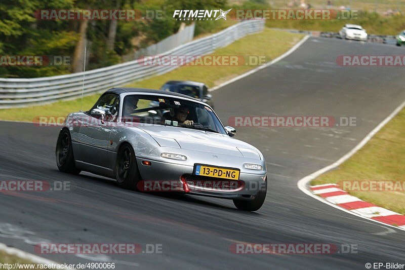 1995 Mazda MX-5 Miata Base with 15x8 Japan Racing Jr3 and Yokohama ...