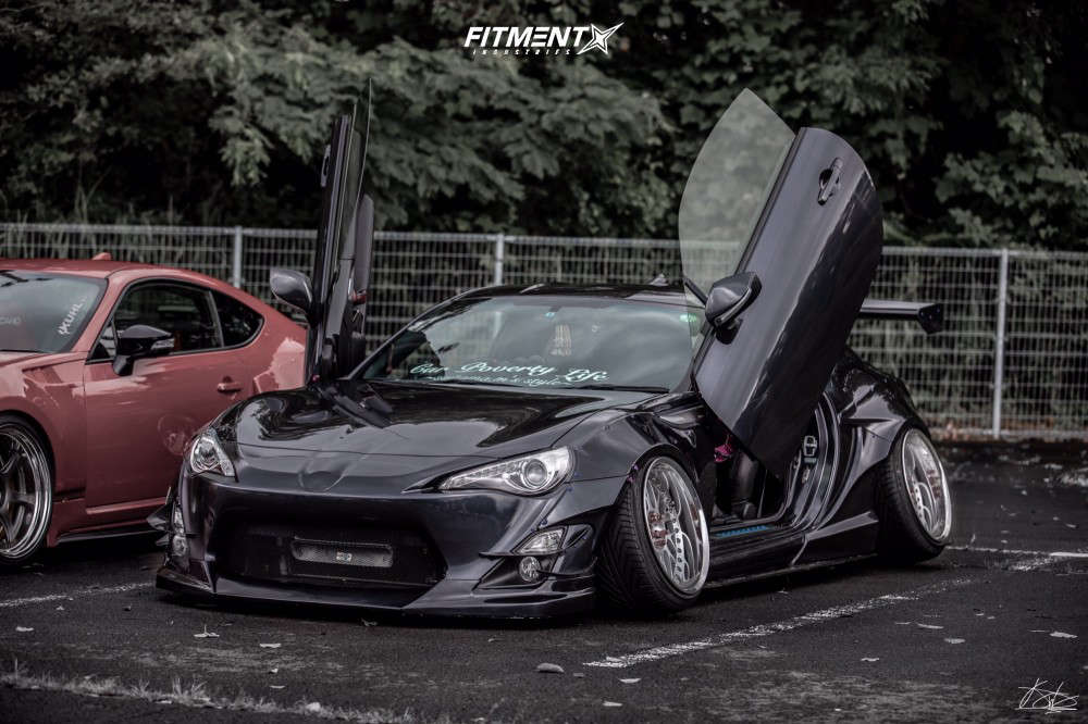 な その他 K 1993 Nissan 300ZX Base with 18x10 Work Xd9 and Achilles