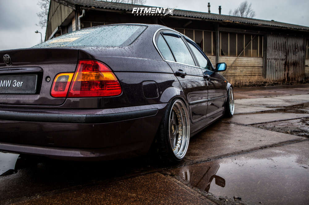 2002 BMW 325i Base with 18x8.5 OZ Racing Futura and Toyo Tires 205x30 ...