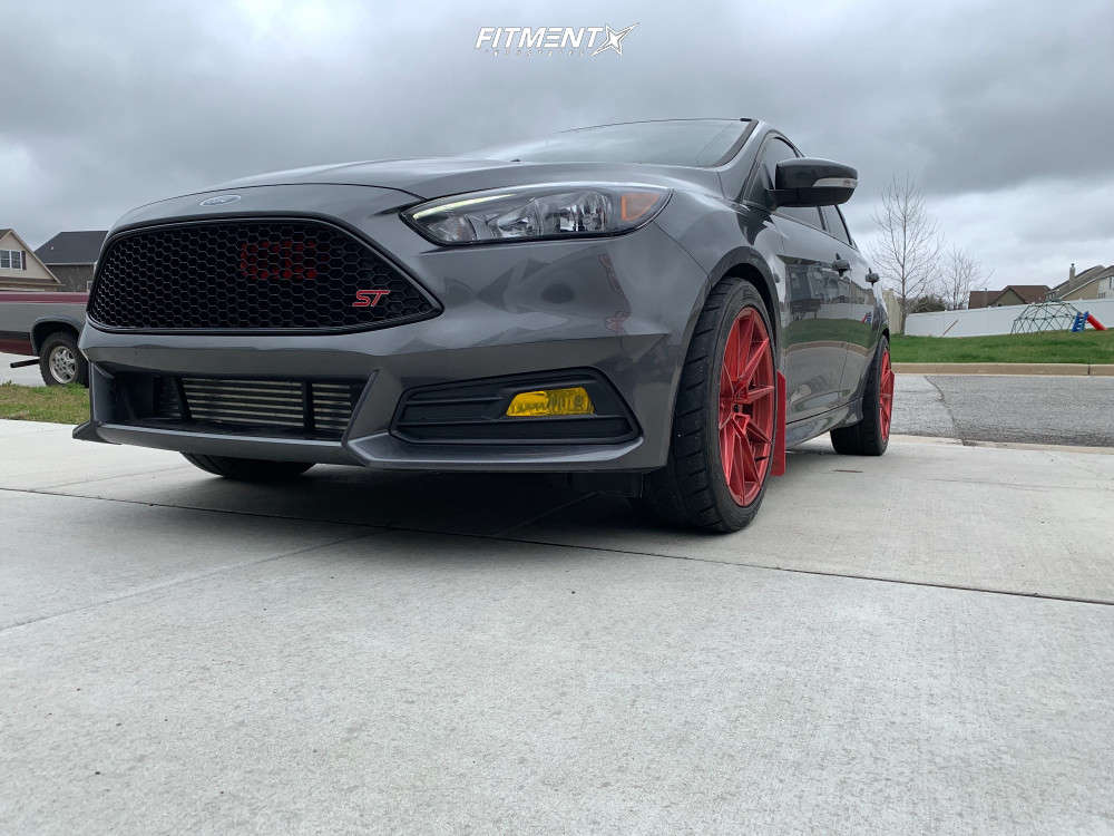 2018 Ford Focus ST with 18x8.5 XXR 567 and Nitto 245x40 on Stock