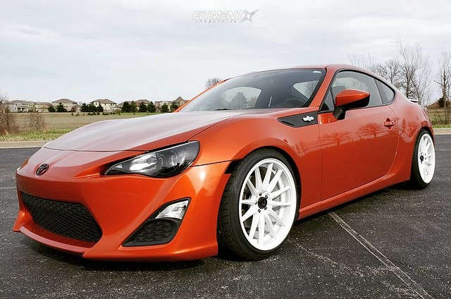 2014 Scion FR-S Base with 18x9.5 Cosmis Racing R1 and Ohtsu 225x40