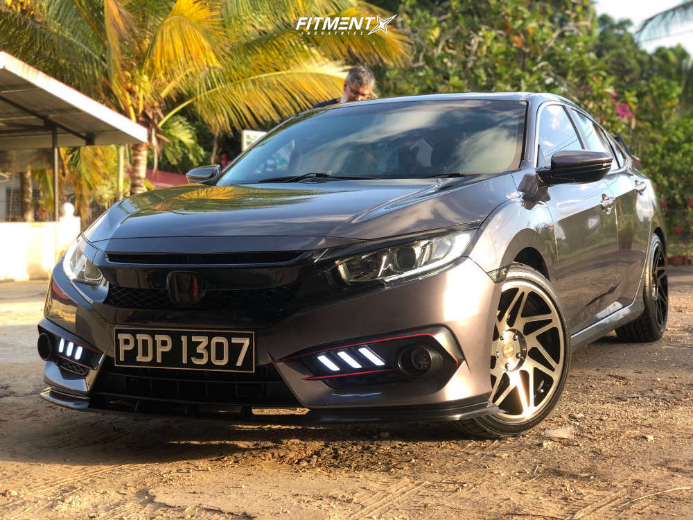 2017 Honda Civic EX-L with 18x8.5 Regen5 R31 and Dunlop 235x40 on Stock ...