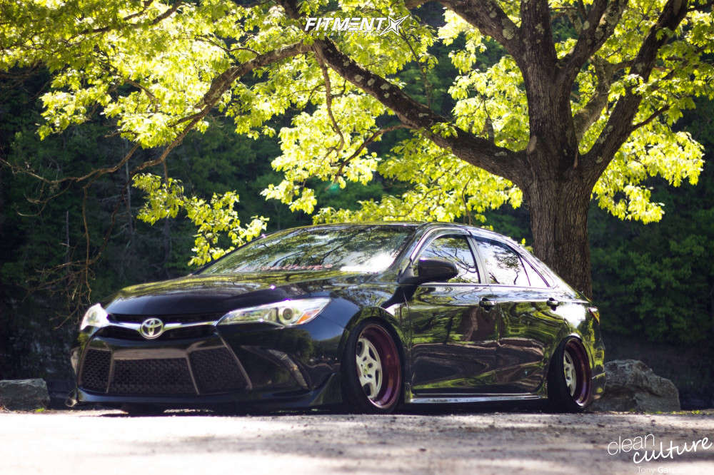 2017 Toyota Camry LE with 18x10.5 CCW Lm5t and Hankook 225x40 on ...