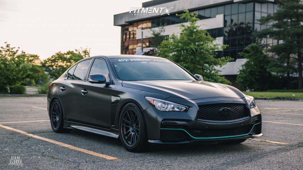 2015 INFINITI Q50 Sport with 18x9.5 Enkei Gtc01rr and Nitto 275x40 on