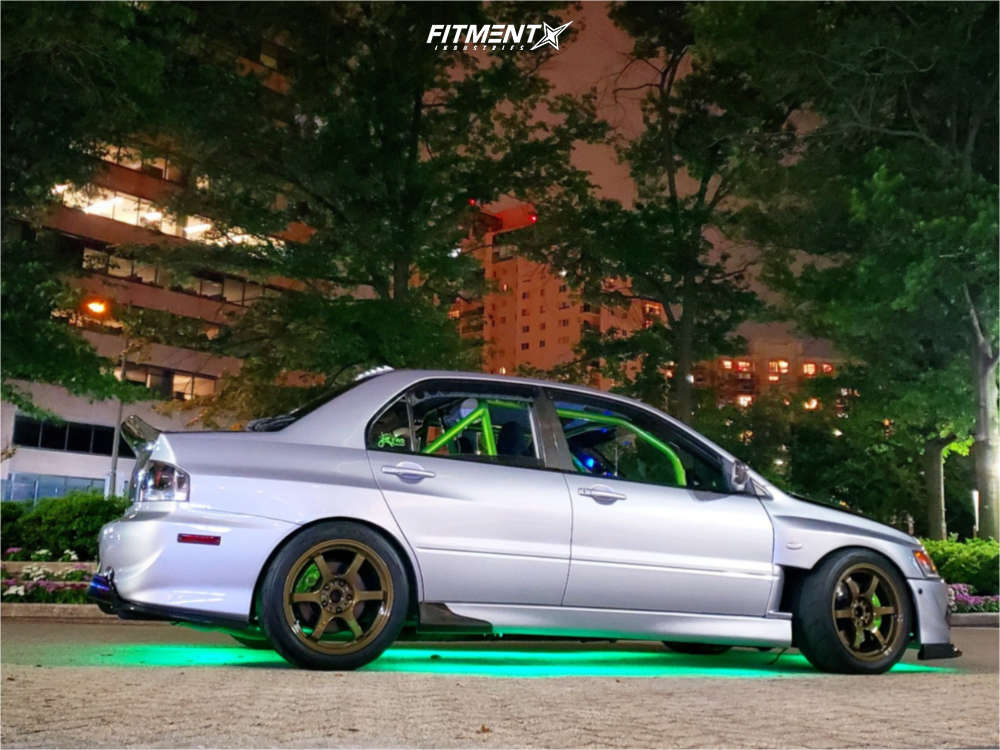 2003 Mitsubishi Lancer Evolution with 17x9.5 Rays Engineering 57DR
