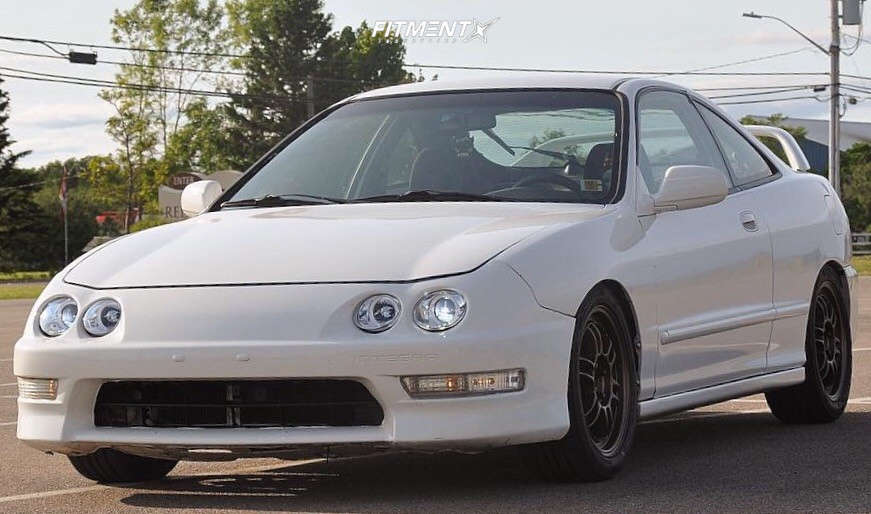 1998 Acura Integra RS with 16x7 Enkei RPF1 and Mazzini 205x50 on
