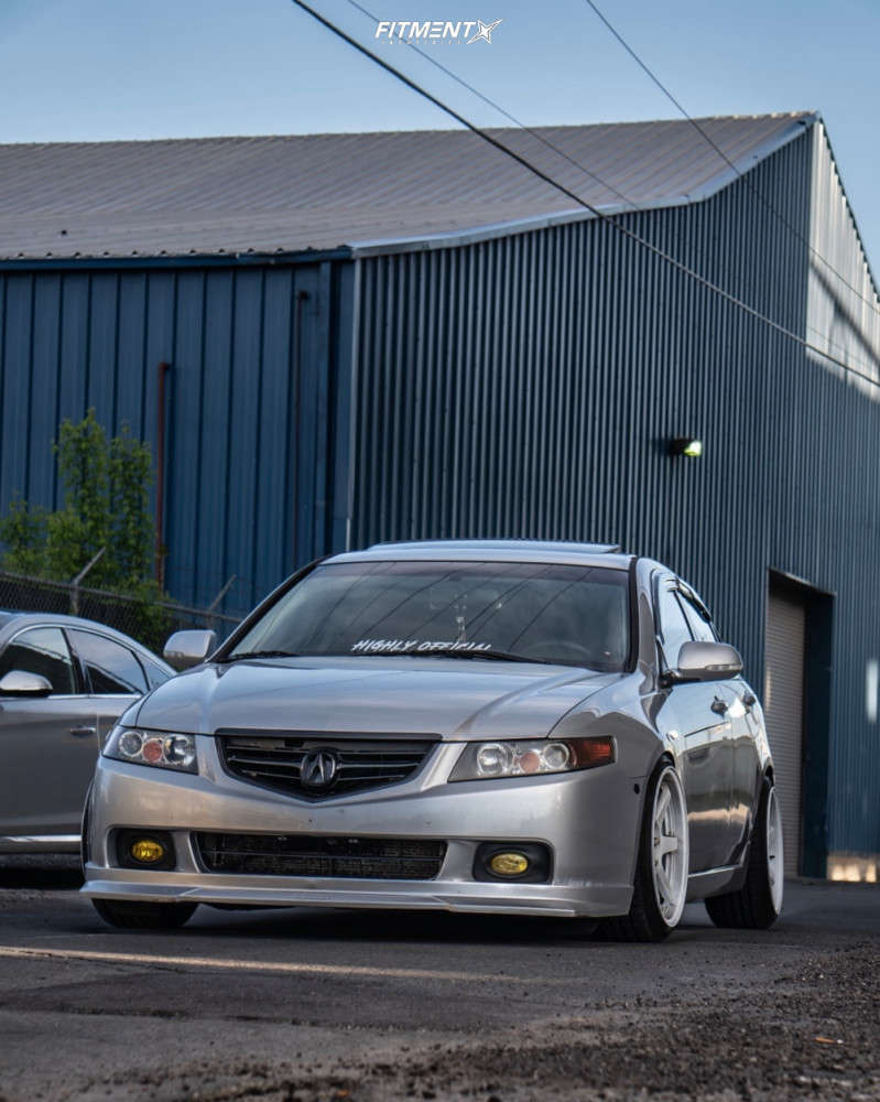 2005 Acura TSX Base with 18x9.5 Varrstoen Es2 and Toyo Tires