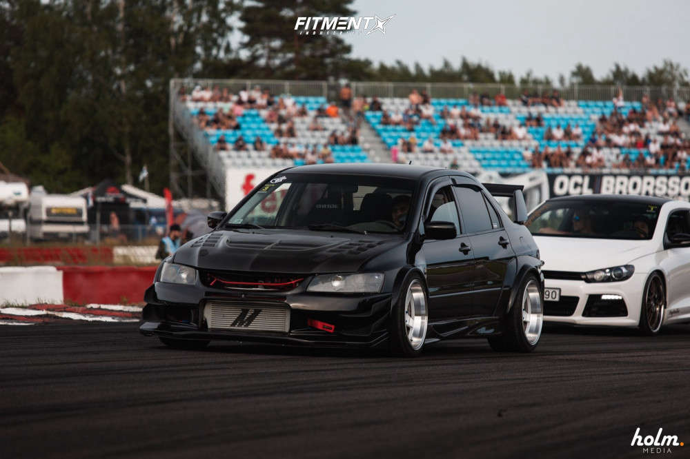 2004 Mitsubishi Lancer Evolution with 18x11 58 North D-004 and
