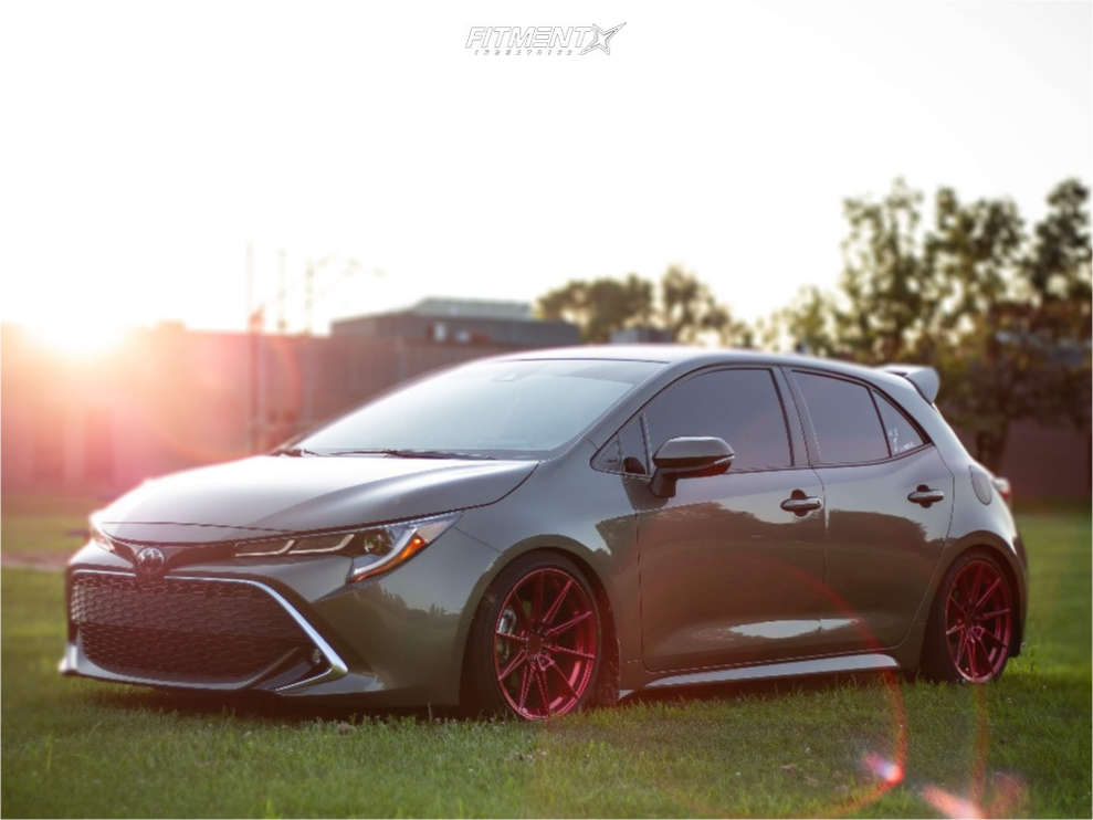 2019 Toyota Corolla XSE with 18x8.5 XXR 567 and Yokohama 205x40 on
