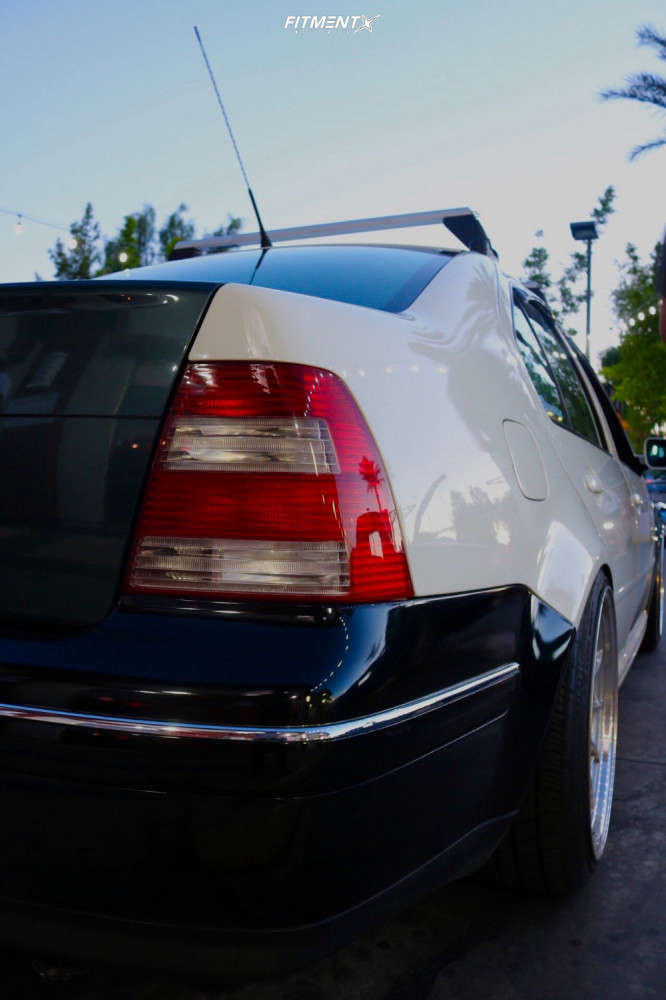 2003 Volkswagen Jetta GLS with 18x8.5 JNC Jnc033 and Kumho 215x40 on ...
