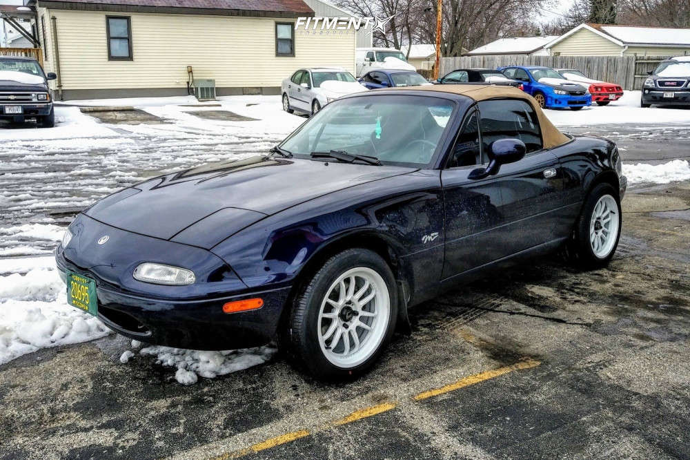 1996 Mazda Miata M Edition with 15x8 Cosmis Racing XT-206R-FF and