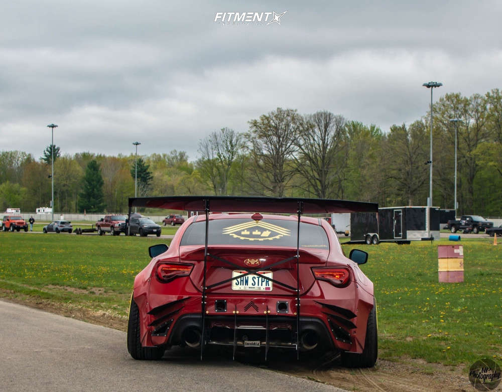 2013 Toyota 86 Base with 18x10.5 Aodhan Ds03 and Ohtsu 225x40 on