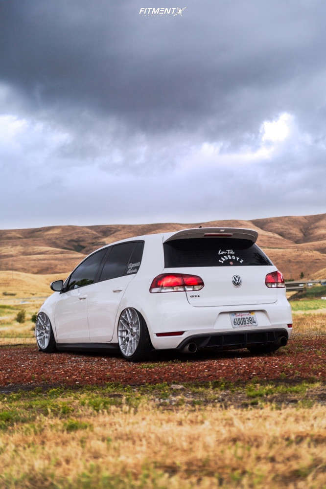 2012 Volkswagen GTI Base with 18x9.5 Rotiform RSE and Nankang 225x40 on ...