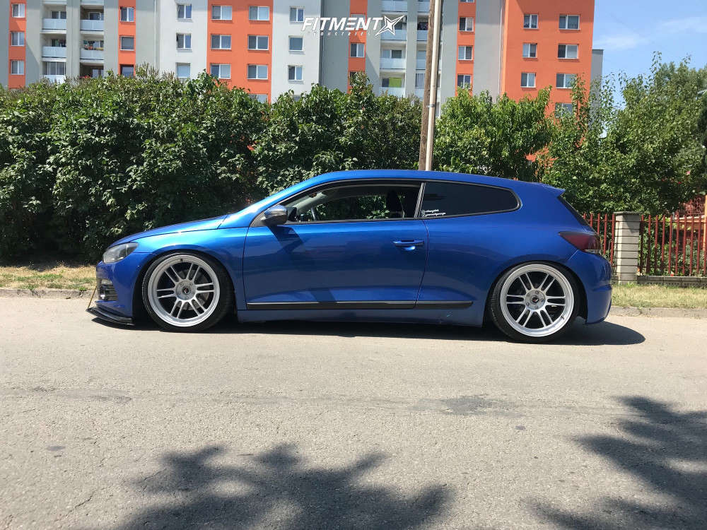 2009 Volkswagen Scirocco Base with 19x9.5 Japan Racing Jr7 and