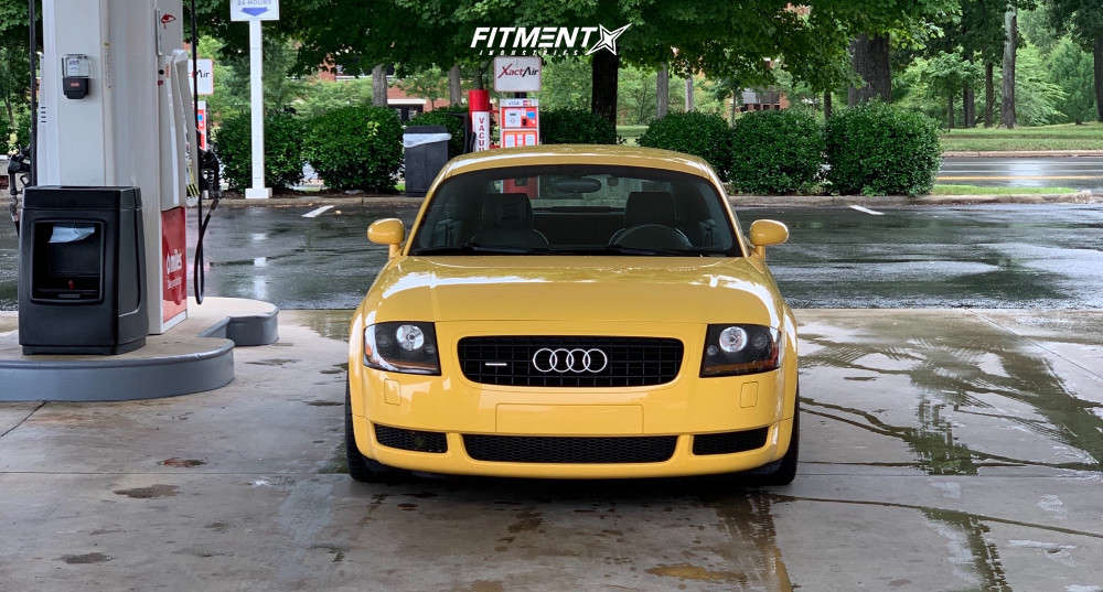 2004 Audi TT Quattro Base with 18x8.5 Cosmis Racing R1 and Michelin ...