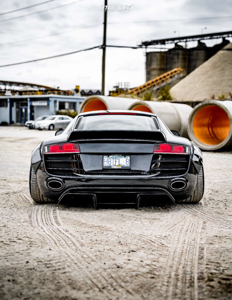 2010 Audi R8 Base with 20x10 Rotiform Nek and Pirelli 245x30 on Air ...