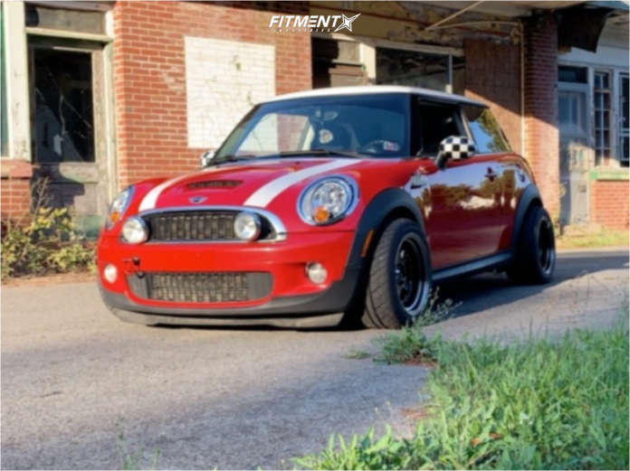 2010 Mini Cooper S with 15x9 JNC JNC010 and Hankook 245x40 on