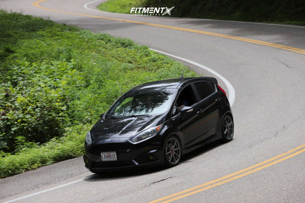 OZレーシング / FORD FIESTA ST 用 グラベルホイール O・Z Leggenda × Ford Fiesta #ozracing #ozwheels #oz #レーシング