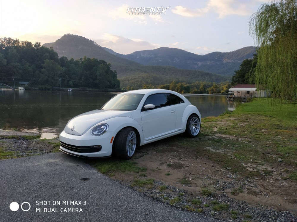 2012 Volkswagen Beetle Base with 20x10 F1R F29 and Radar 265x35 on