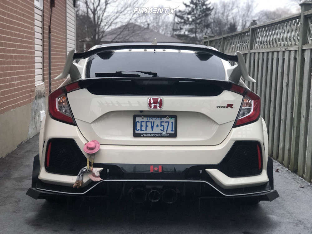 2017 Honda Civic Type R with 18x9.5 Volk Gramlights and Antares 265x35 ...