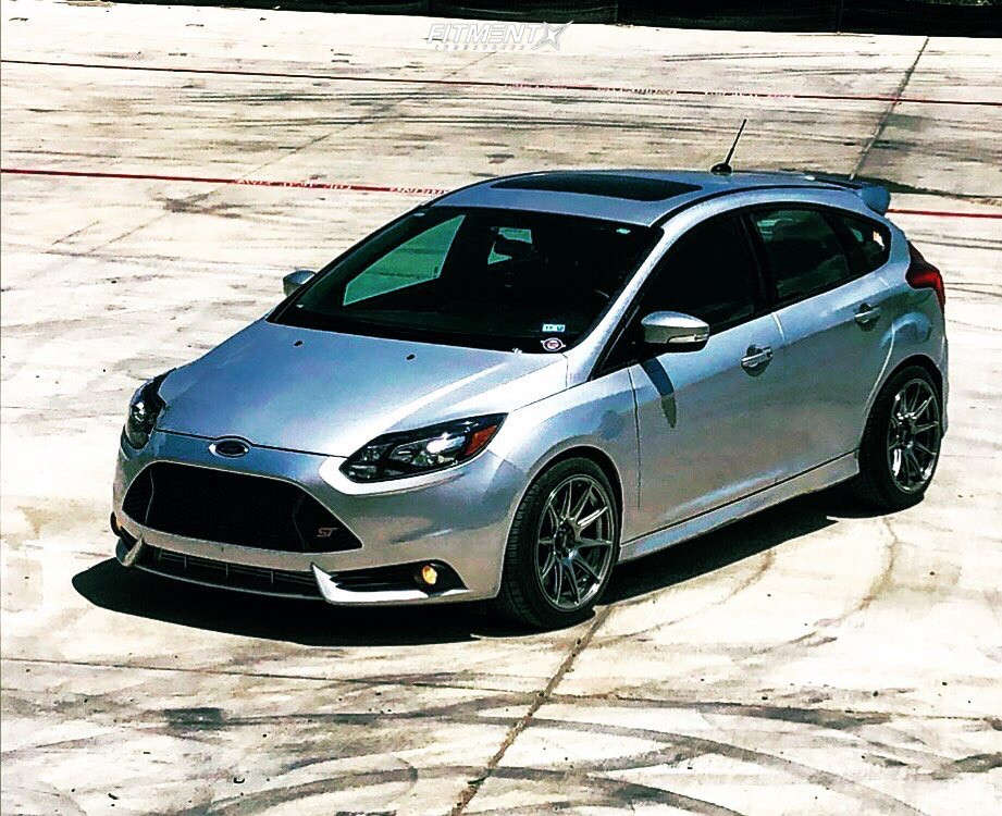 2014 Ford Focus ST with 18x8.75 XXR 527 and Continental 235x35 on