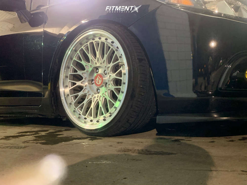 2013 Honda Civic Si with 18x9.5 VIP Modular Vrc 110 and Lexani