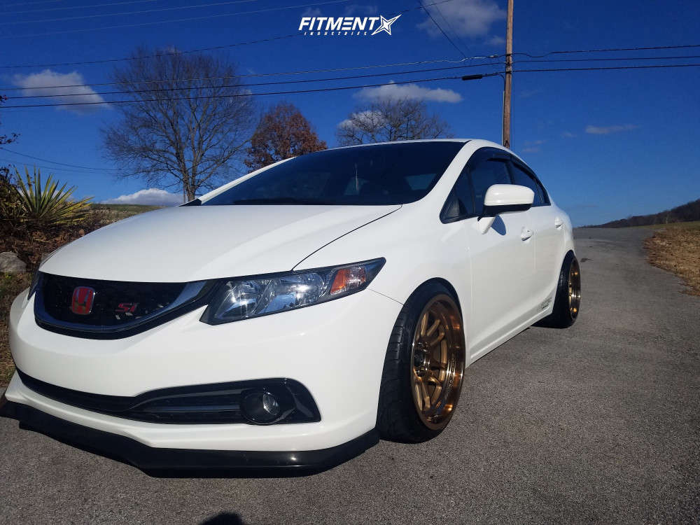 2014 Honda Civic Si with 18x9.5 Cosmis Racing XT-206R and Federal