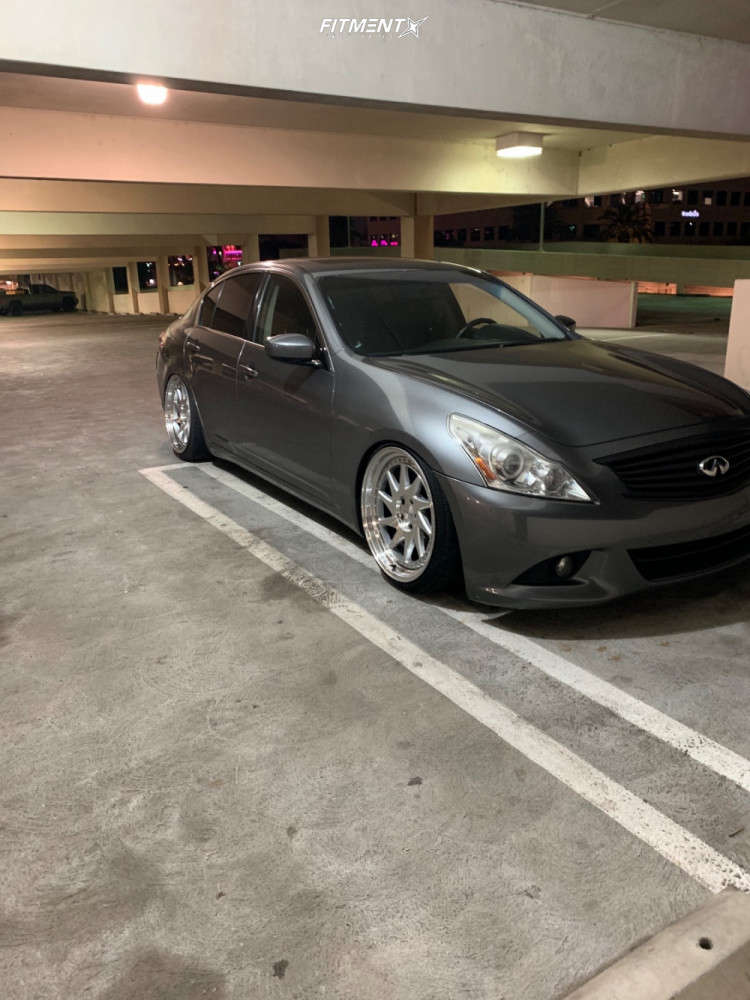 2013 INFINITI G37 Journey with 20x9.5 Zedd Slt and Accelera