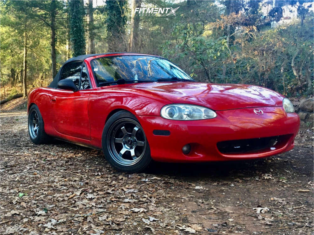 2005 Mazda MX-5 Miata Base with 15x8 JNC Jnc013 and Nitto 205x50