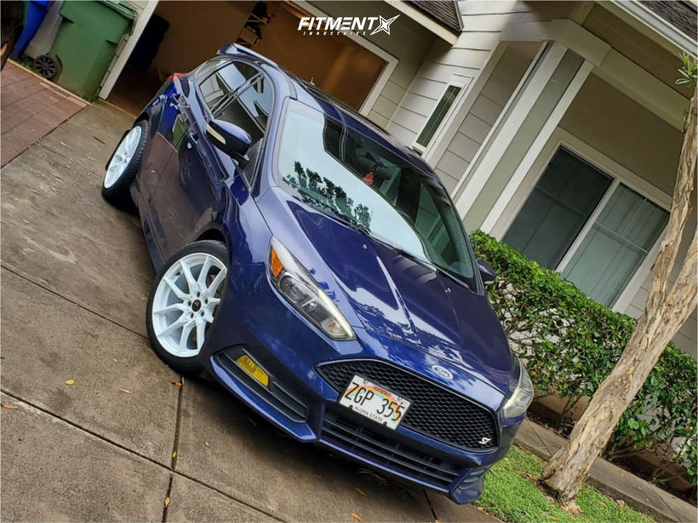Option Lab Rims R716 Focus 2016 Ford Focus ST with 18x8.5 Option Lab R716 and Federal 235x40 on ...