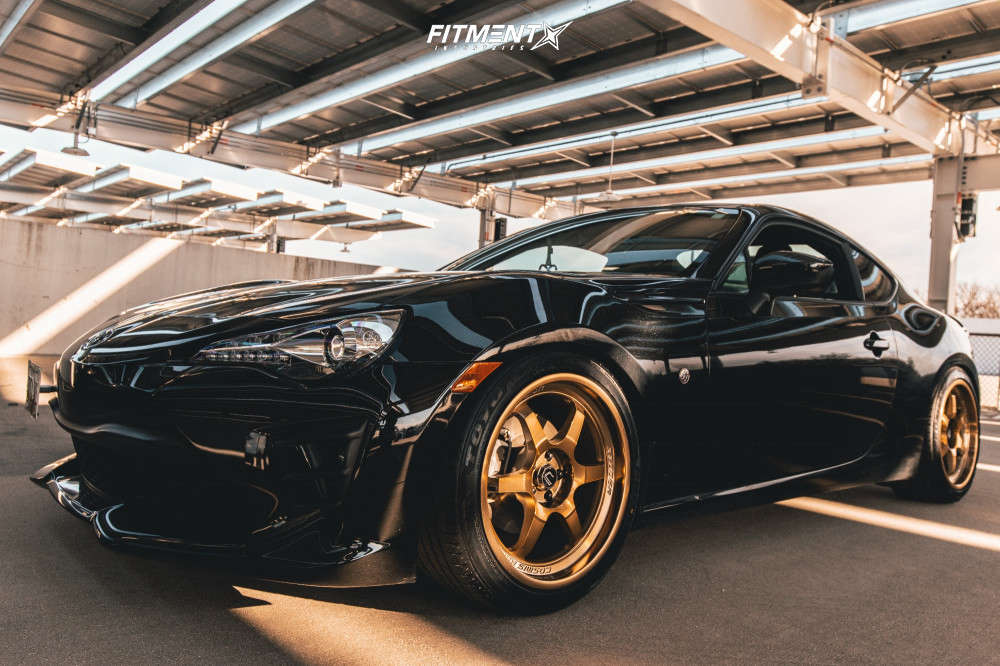 2019 Toyota 86 Base with 18x9 Cosmis Racing XT-006R and Toyo Tires