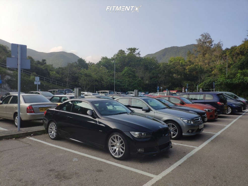 2007 BMW 325i Base with 18x8.5 ESR Sr12 and Michelin 245x35 on Stock ...