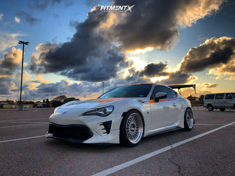 2017 Toyota 86 Base with 18x9.5 Aodhan Ah05 and Federal 245x35 on