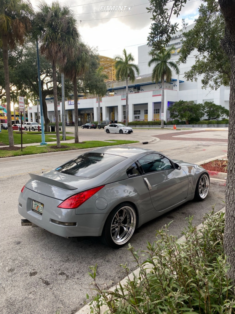 1718541-4-2006-350z-nissan-