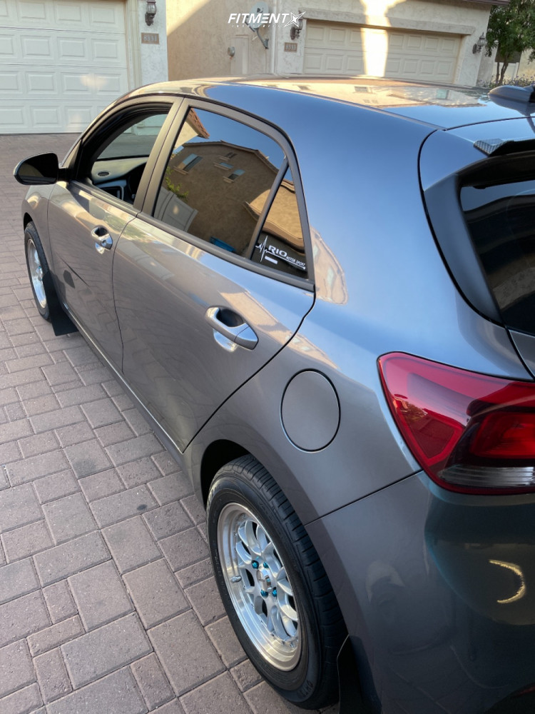 1892126-7-2020-rio-kia-s-stock