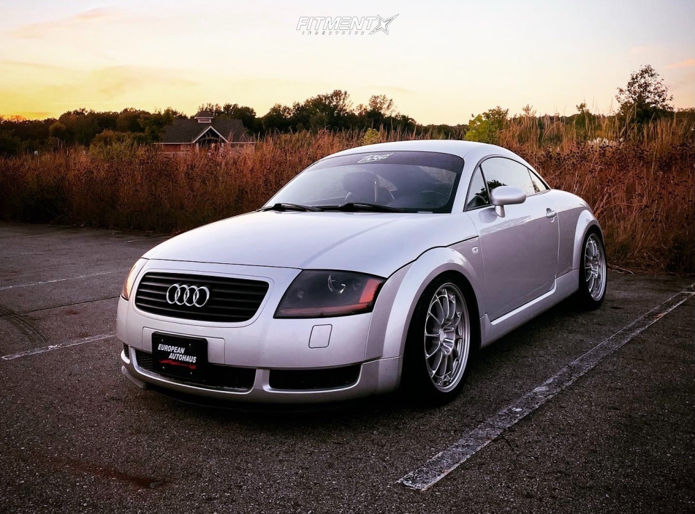 Audi tt スタートレス 2002 Audi TT Base with 18x8.5 Enkei Nt03m and Lexani 235x40 on
