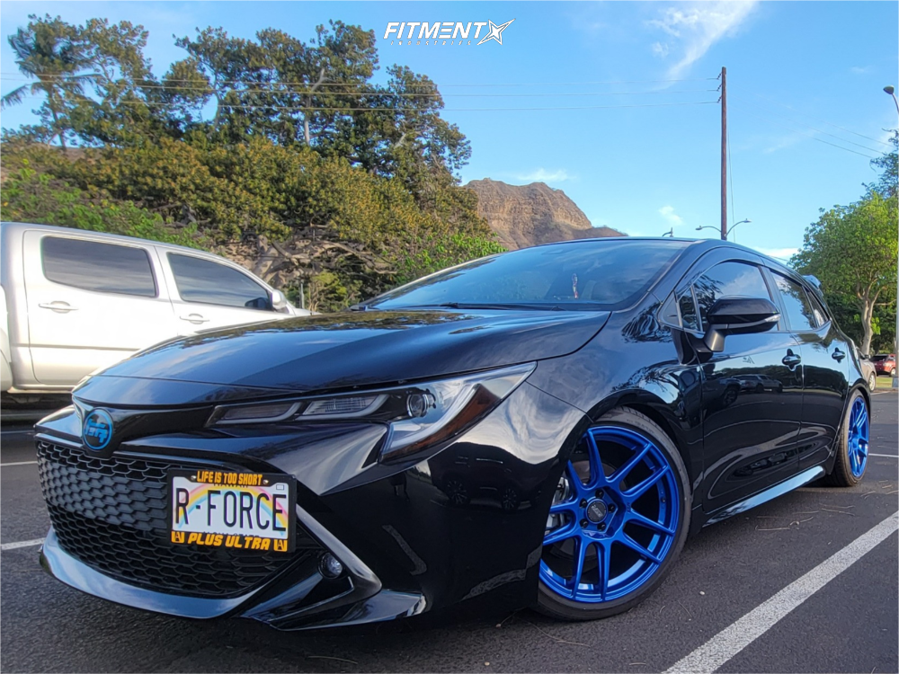 2021 Toyota Corolla XSE with 18x8.5 ESR Cs8 and Dunlop 225x40 on