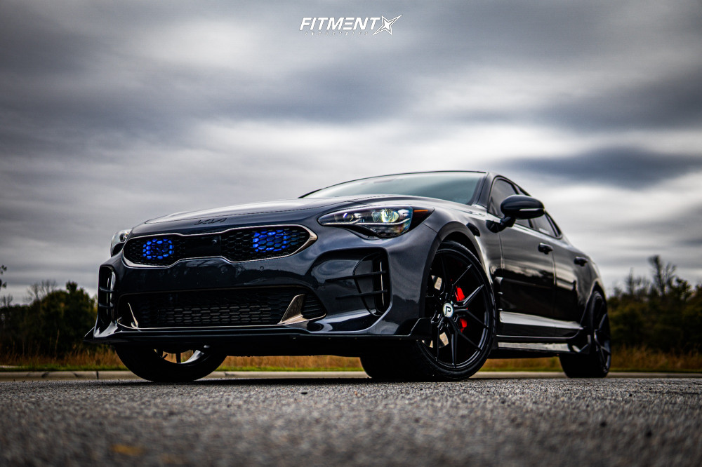 1948494-6-2019-stinger-kia-gt2