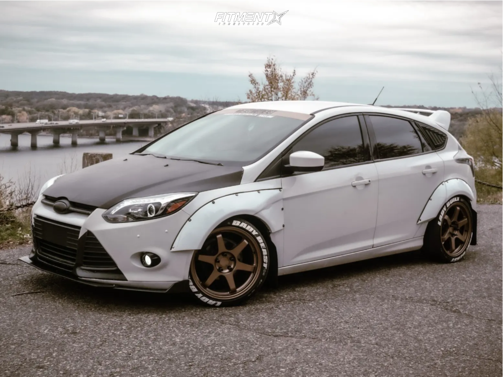 1948653-1-2012-focus-ford-se-