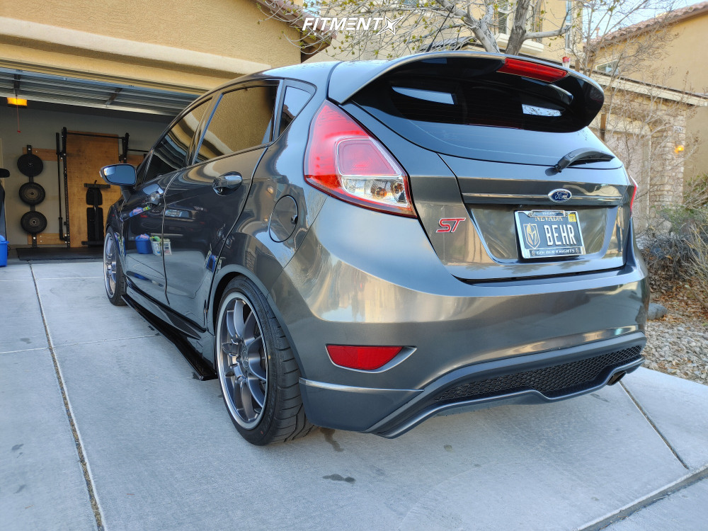 2144598-4-2016-fiesta-ford-st-