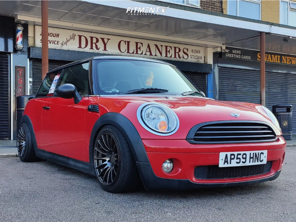 2009 Mini Cooper Base with 16x8 XXR 550 and Toyo Tires 195x55 on