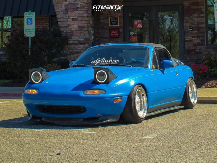 1992 Mazda Miata Base with 15x9 ESM 002r and Toyo Tires 195x45 on